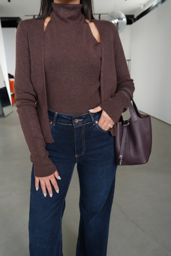 Kendinden Balıkçı Yaka Body Detaylı Triko Hırka