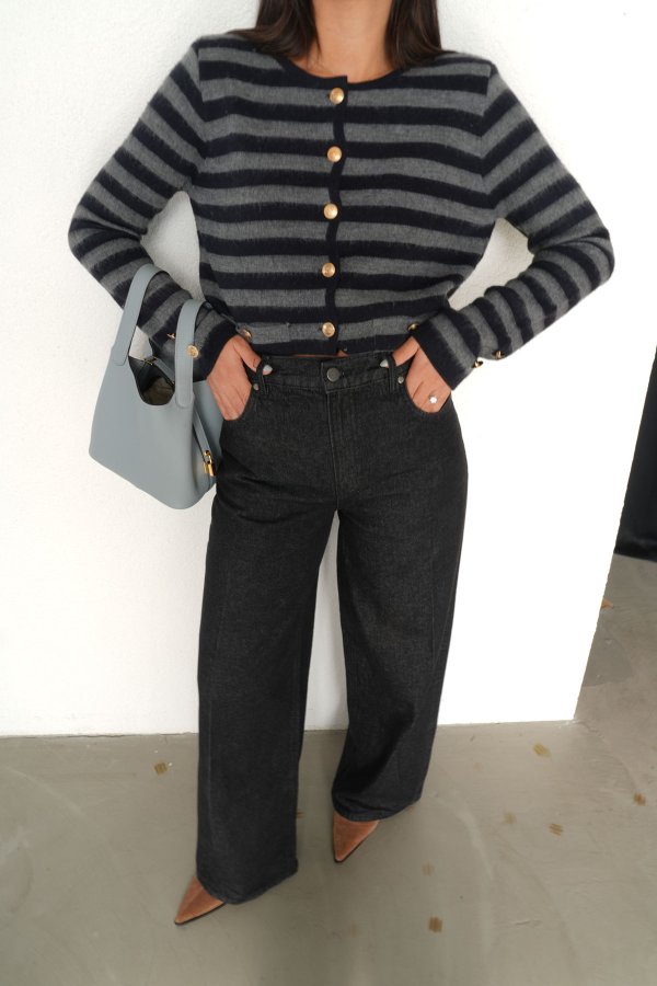 Kalın Çizgili Gold Düğmeli Hırka