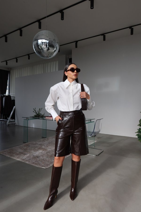 Yılan Desenli Deri Şort