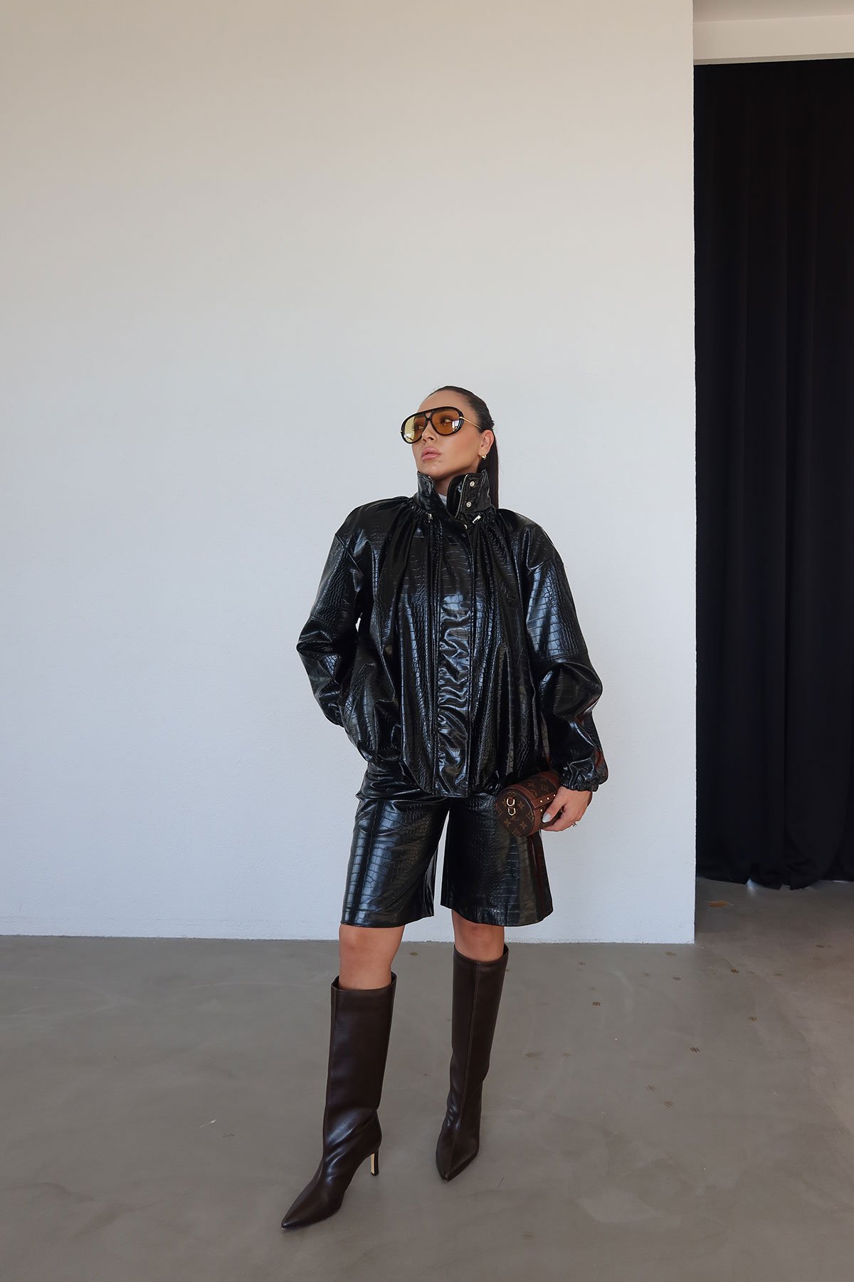 Yılan Desenli Deri Şort