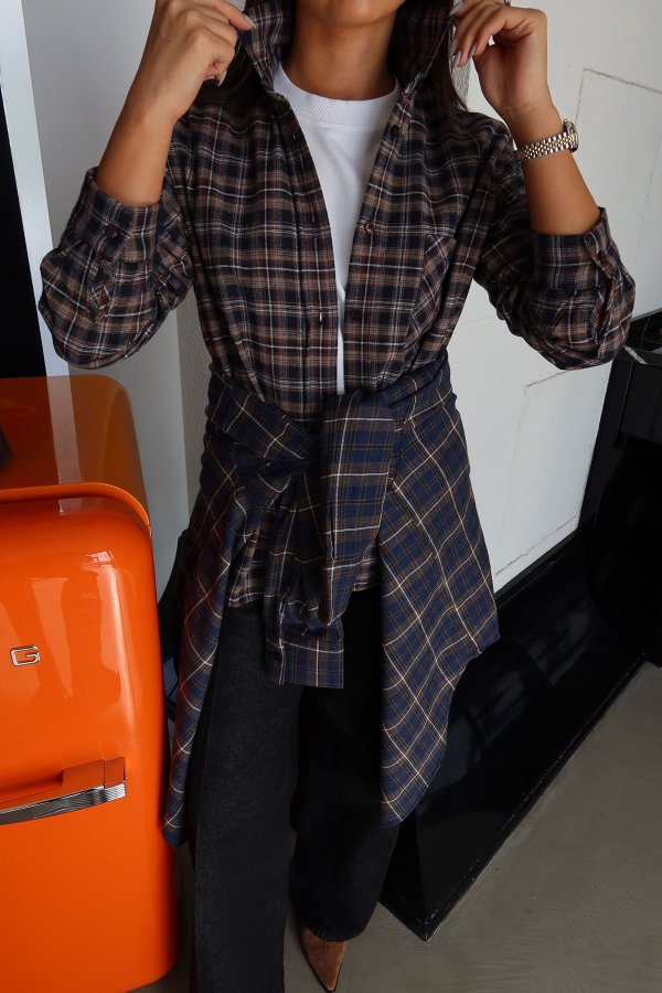 Altı Oval Kesim Tek Cepli Ekoseli Gömlek