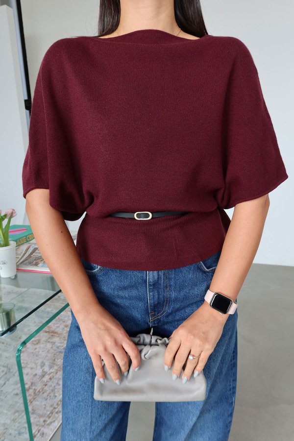 Kemer Detaylı Yarasa Kol Triko Kazak