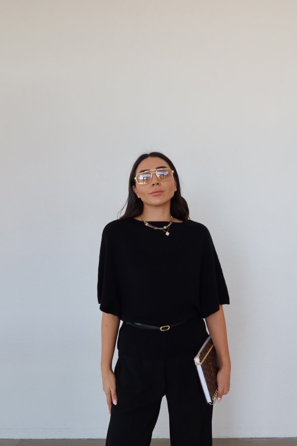 Kemer Detaylı Yarasa Kol Triko Kazak