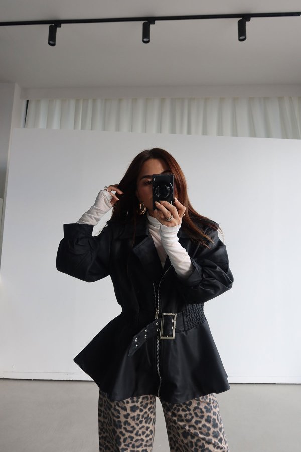 Apoletli Balon Kol Deri Ceket