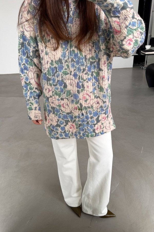Çiçek Desenli Oversize Kazak
