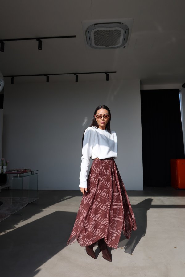 Altı Asimetrik Kesim Yatay Çizgili Etek