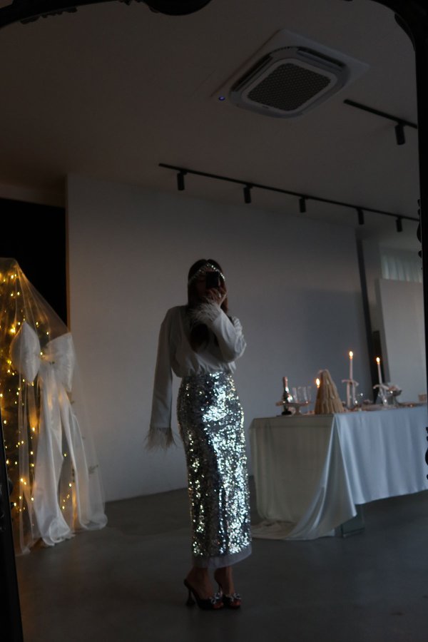 Arkası Yırtmaçlı Pul Payetli Uzun Etek