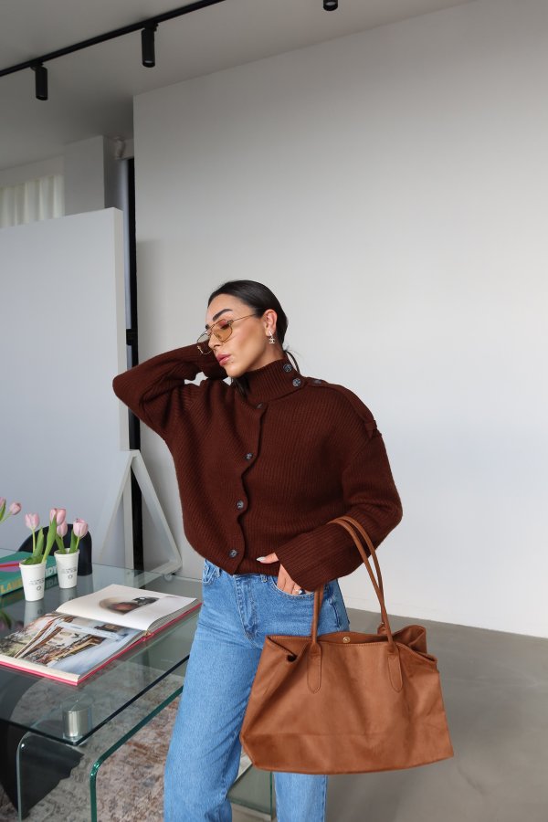 Dik Yaka Apoletli Triko Hırka