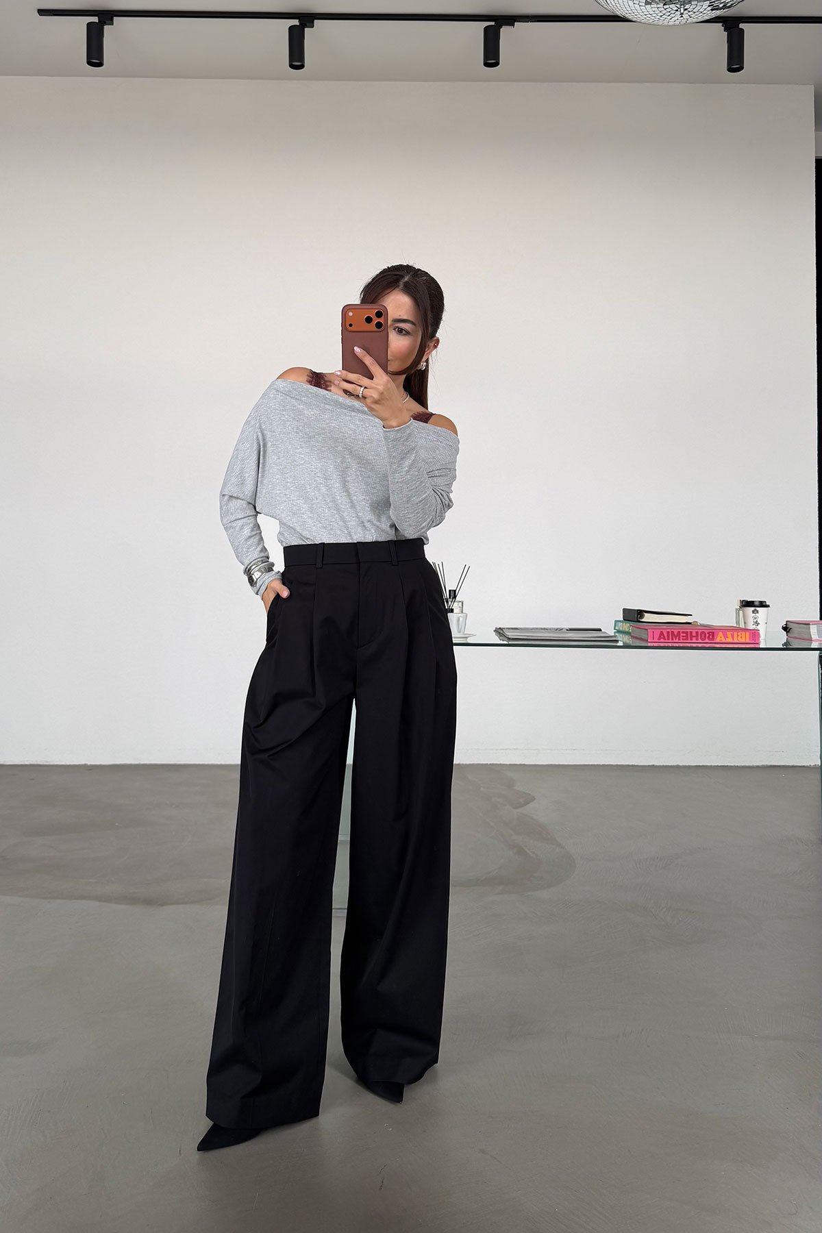 Çift Pileli Geniş Kalıp Pantolon