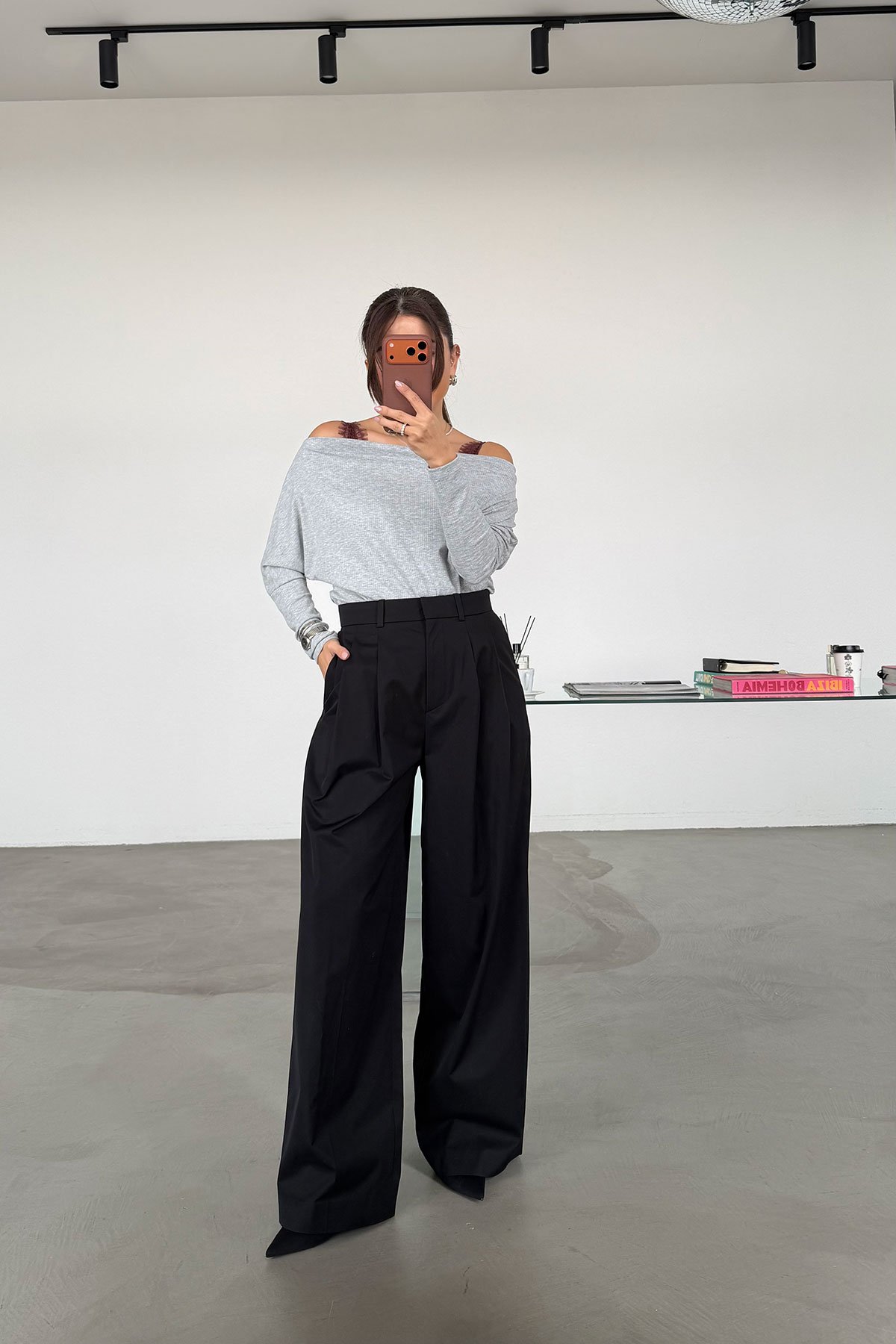 Çift Pileli Geniş Kalıp Pantolon