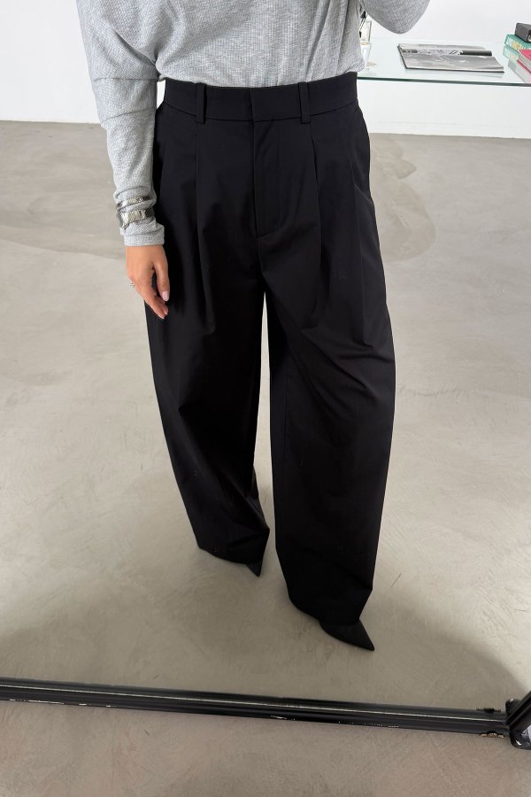 Çift Pileli Geniş Kalıp Pantolon