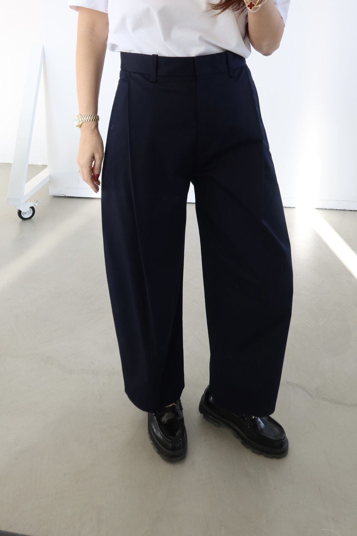 Pileli Geniş Kalıp Kumaş Pantolon