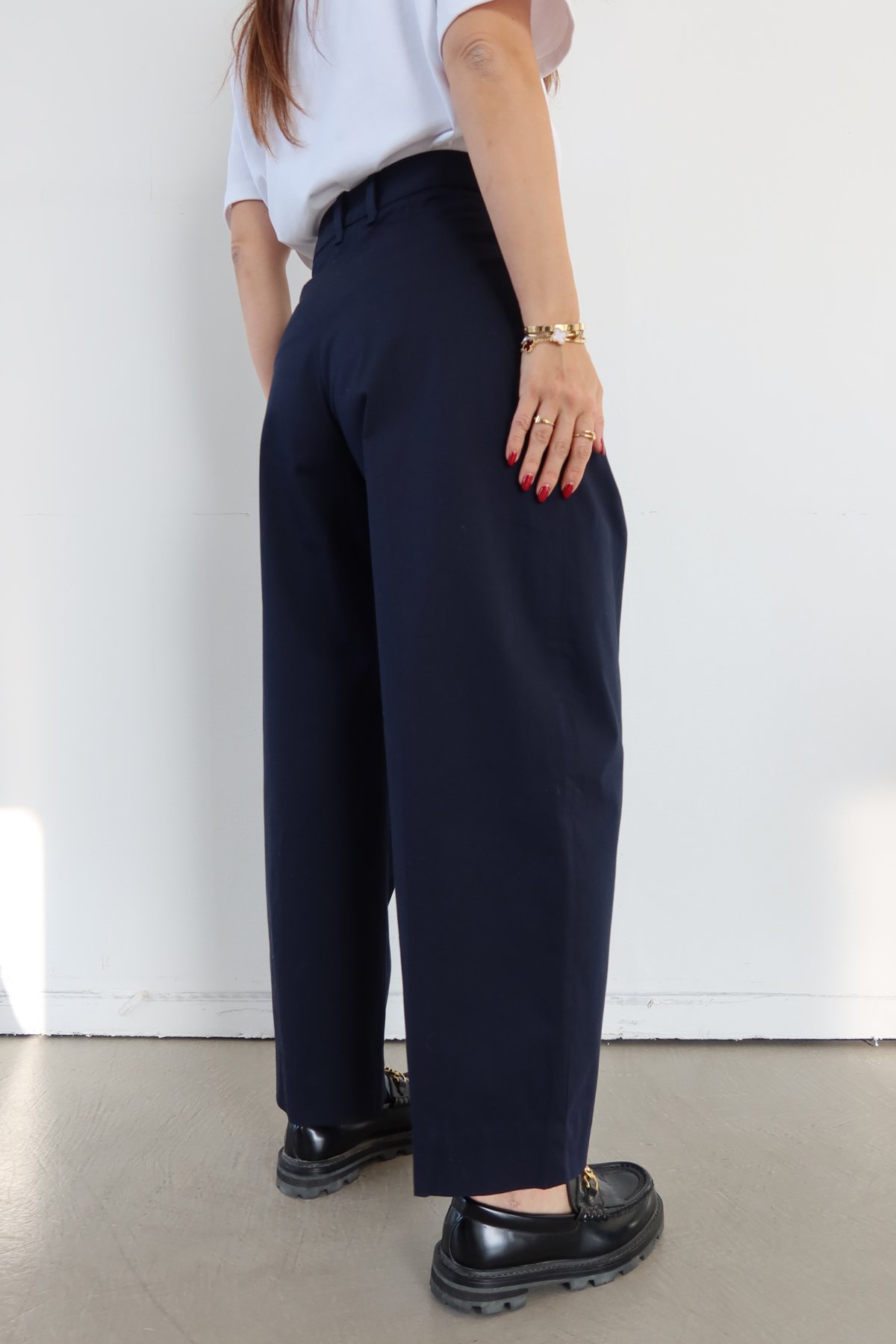 Pileli Geniş Kalıp Kumaş Pantolon