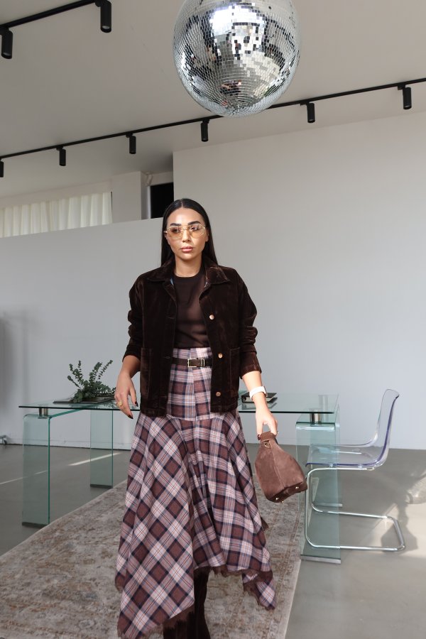 Etek Ucu Dantelli Süet Kemerli Ekoseli Etek