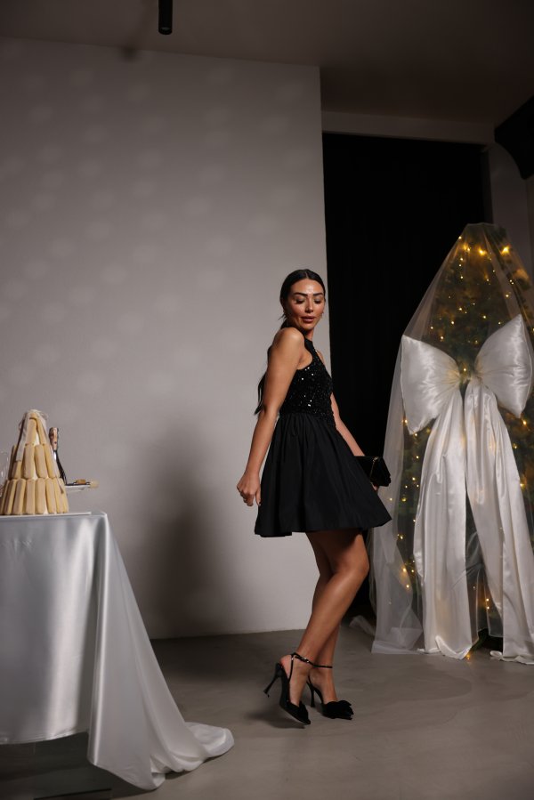 Üstü Pul Payet Altı Poplin Elbise