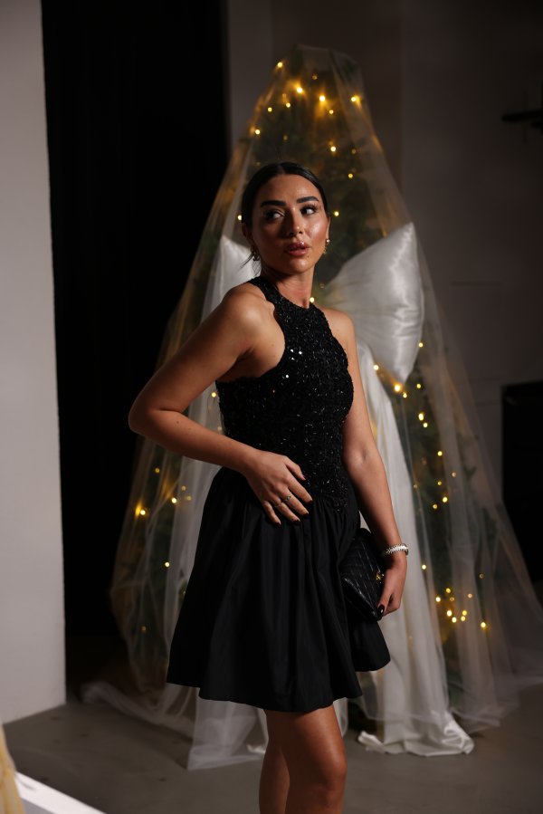 Üstü Pul Payet Altı Poplin Elbise