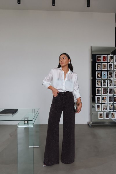 Yüksek Bel Üzeri Taşlı Geniş Paça Jean