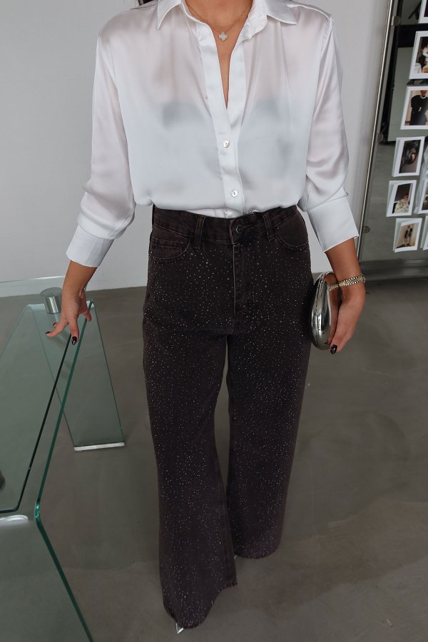 Yüksek Bel Üzeri Taşlı Geniş Paça Jean