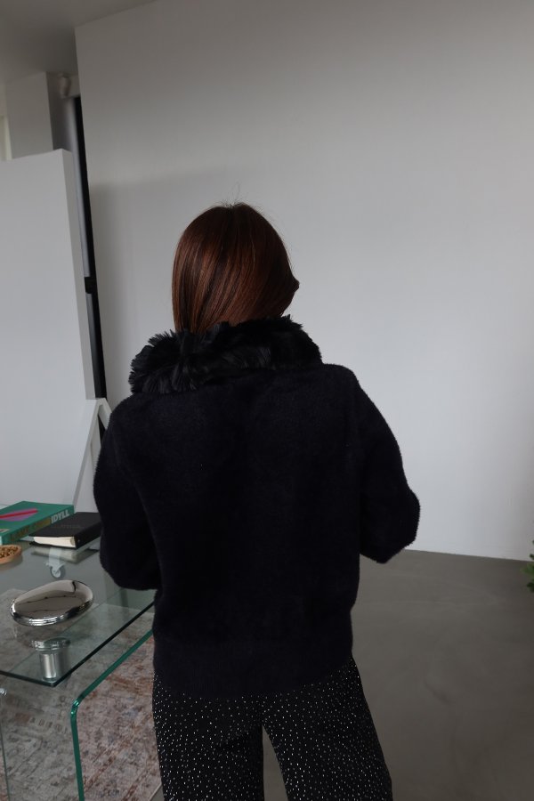 Yakası Kürklü Gizli Fermuarlı Yün Ceket