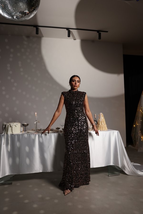 Kolsuz Pul Payetli Uzun Elbise