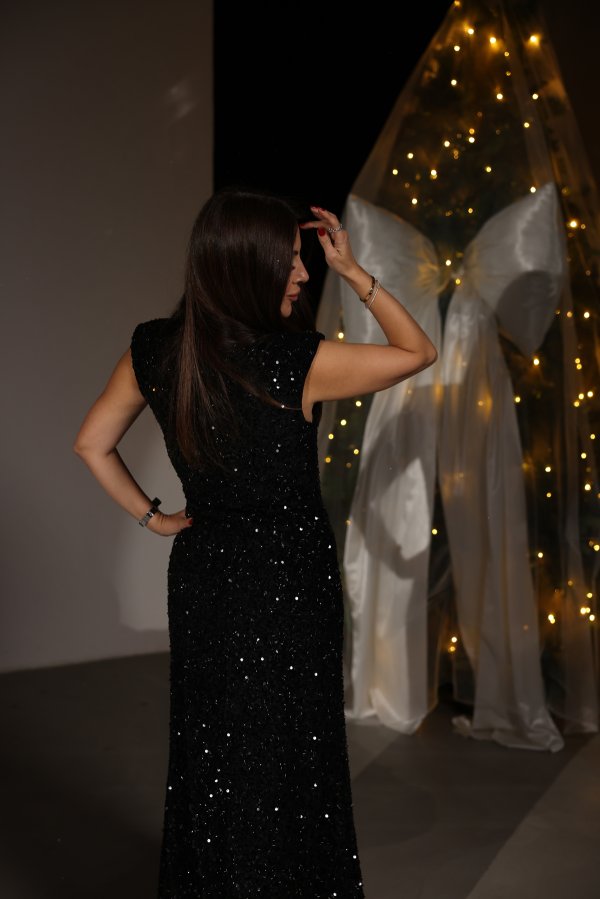 Kolsuz Pul Payetli Uzun Elbise