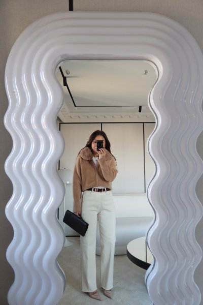 Paçası Kesik Süet Kemerli Jean