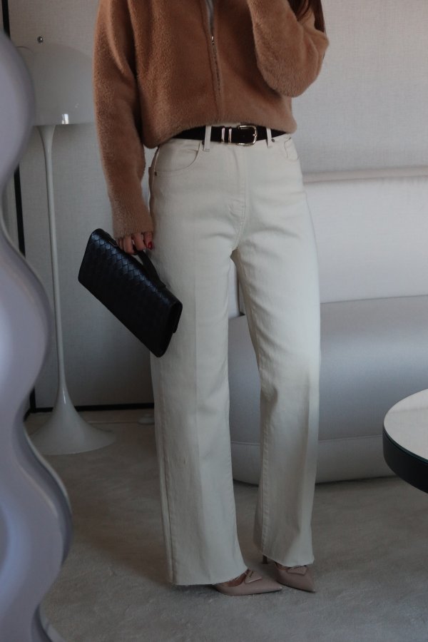 Paçası Kesik Süet Kemerli Jean