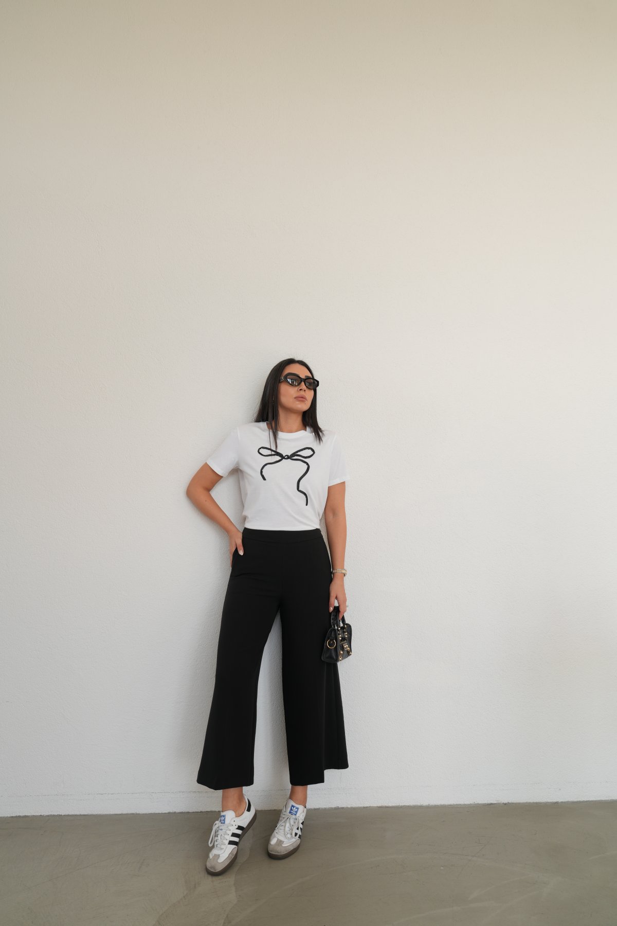 Yandan Fermuarlı Pileli Kumaş Pantolon