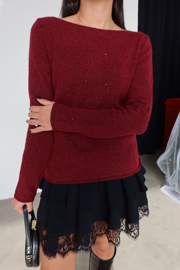 Kayık Yaka Pullu Simli Triko