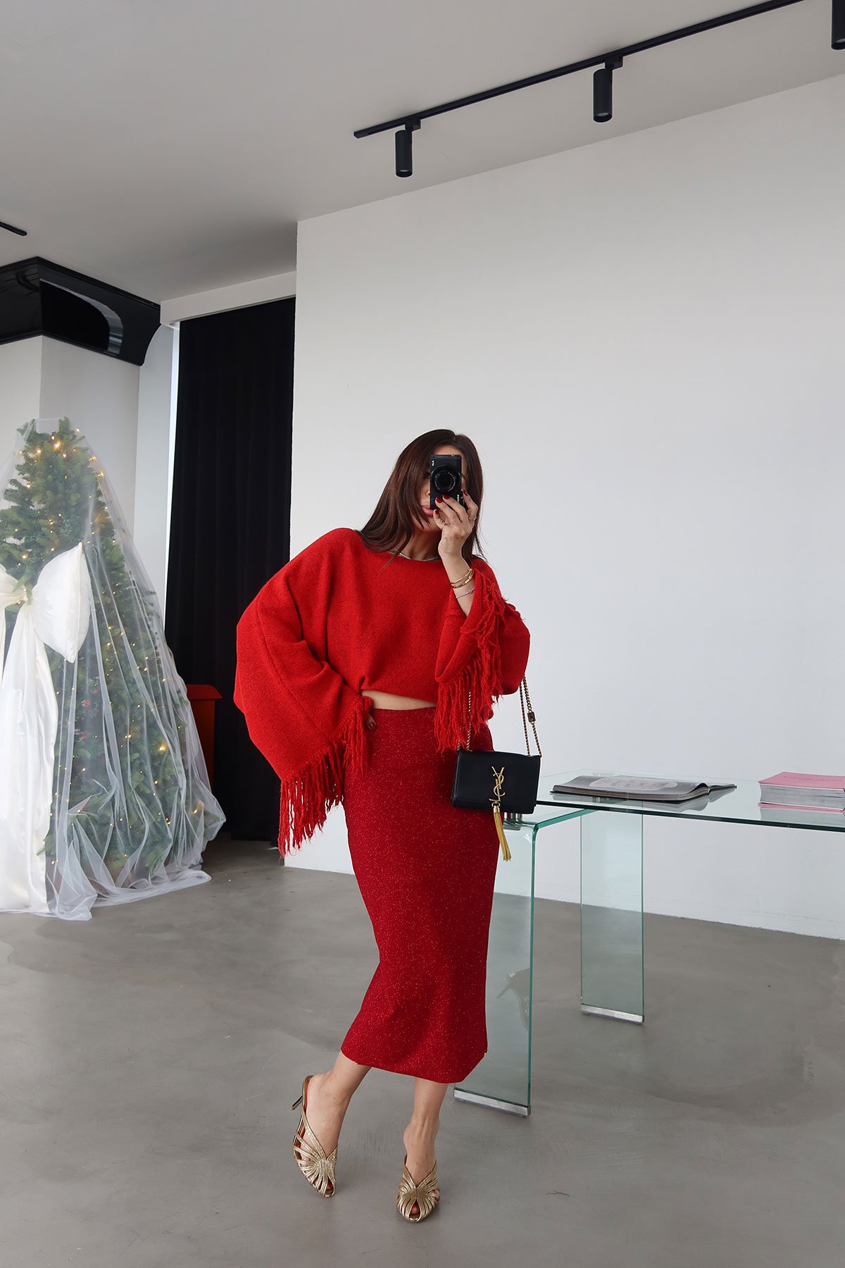 Yırtmaçlı Simli Kalem Etek