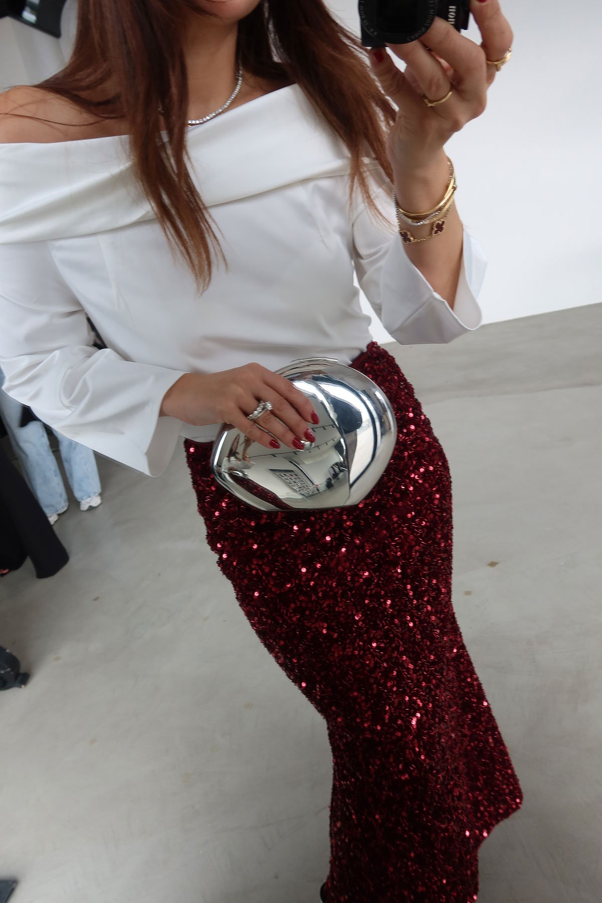 Arkası Yırtmaçlı Pul Payetli Uzun Etek