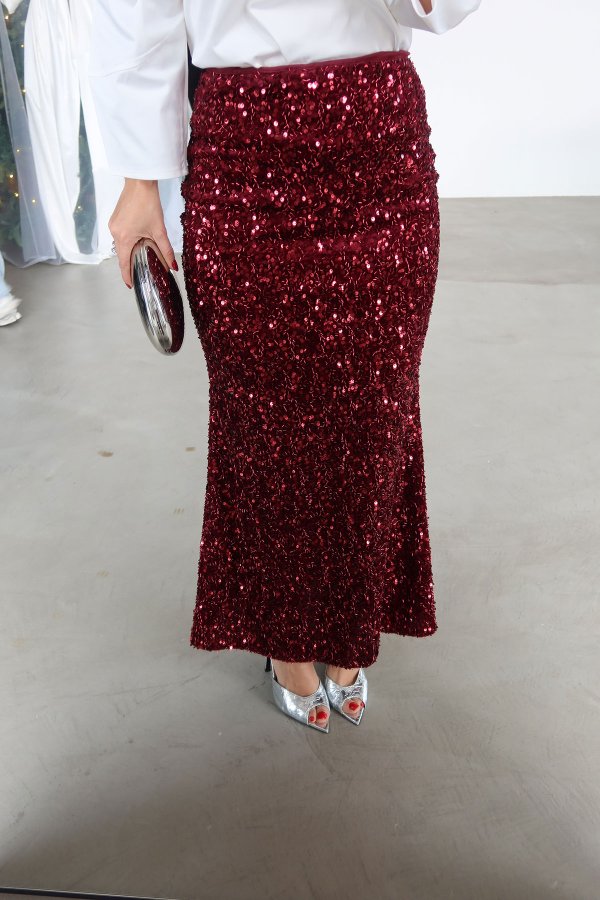 Arkası Yırtmaçlı Pul Payetli Uzun Etek