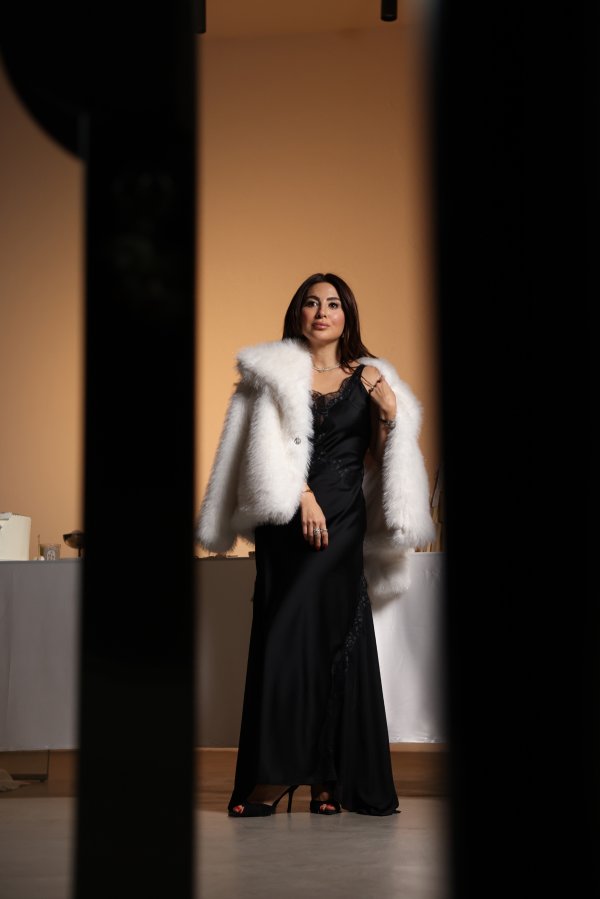 İp Askılı Dantel İşlemeli Saten Elbise