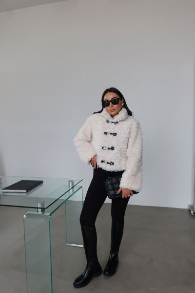 Beli Kemerli Tayt Pantolon