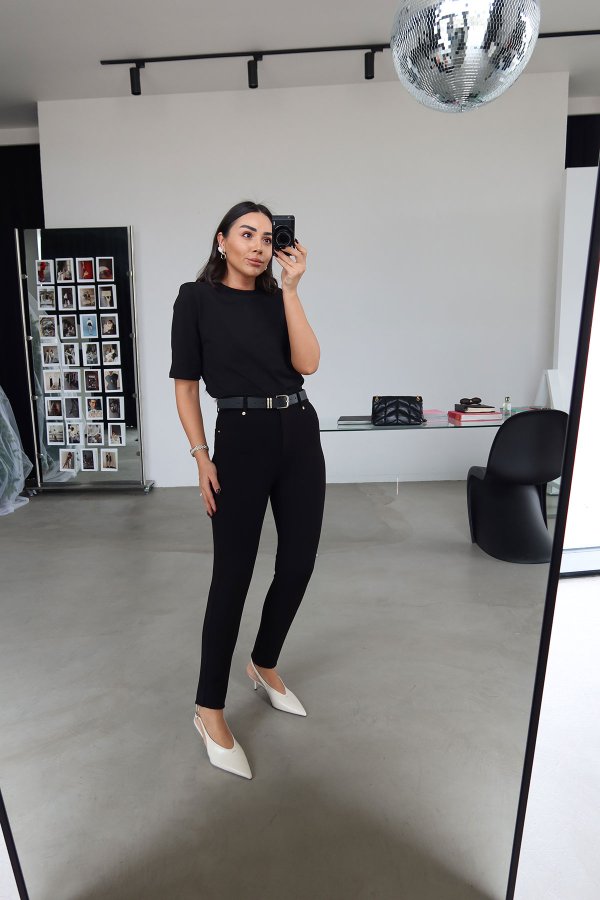 Beli Kemerli Tayt Pantolon