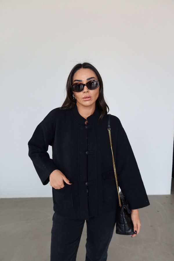 Hakim Yaka Çift Cepli Düğmeli Hırka