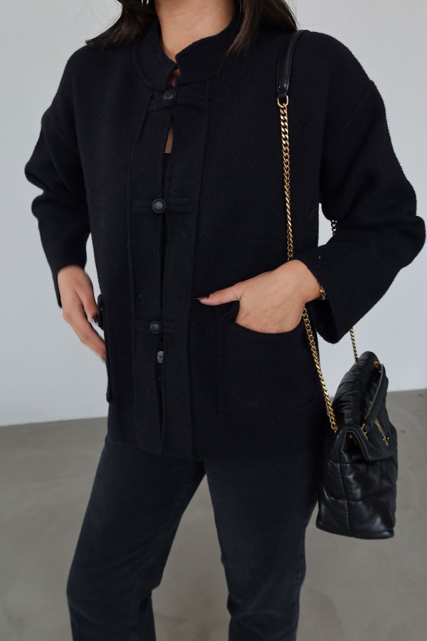 Hakim Yaka Çift Cepli Düğmeli Hırka