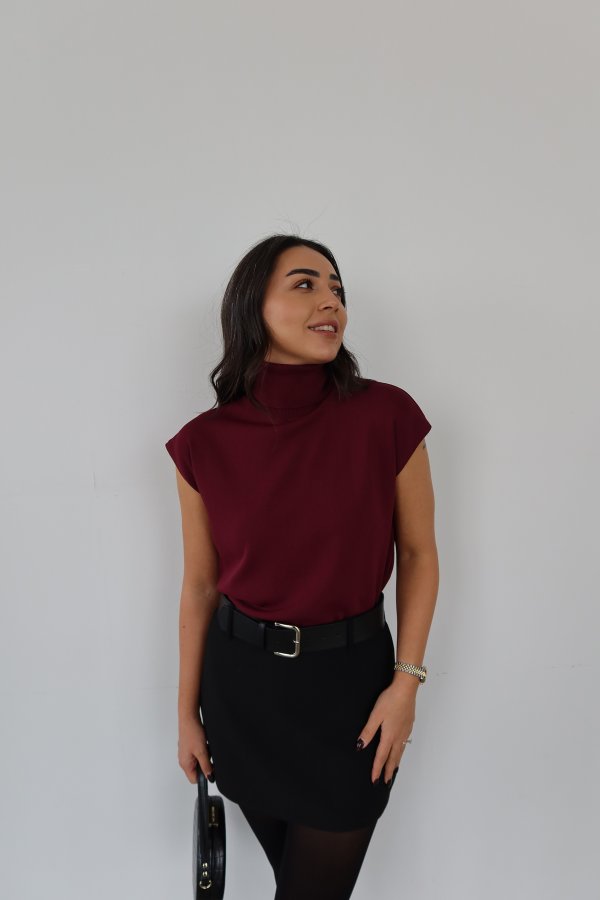 Balıkçı Yaka Kolsuz Triko Bluz