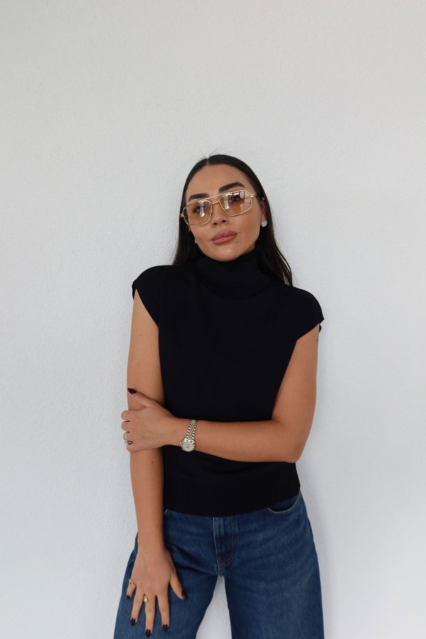 Balıkçı Yaka Kolsuz Triko Bluz