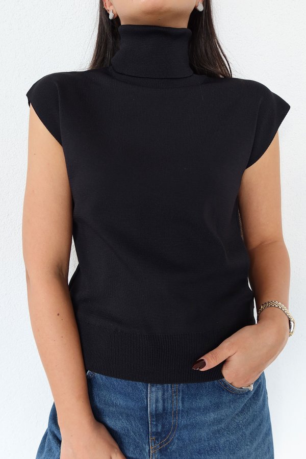 Balıkçı Yaka Kolsuz Triko Bluz