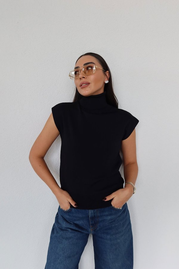 Balıkçı Yaka Kolsuz Triko Bluz