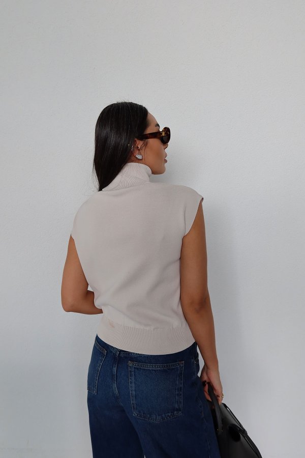 Balıkçı Yaka Kolsuz Triko Bluz