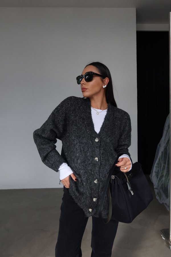 V Yaka Yumuşak Dokulu Oversize Hırka