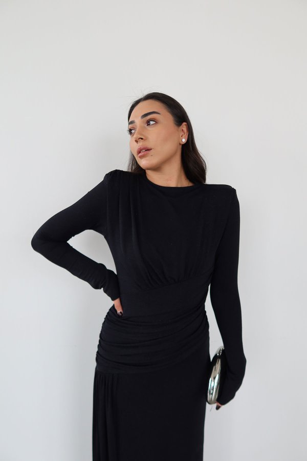 Omuzu Vatkalı Beli Büzgülü Maxi Elbise