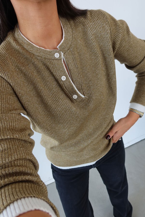 Hakim Yaka Düğmeli İki Renkli Triko