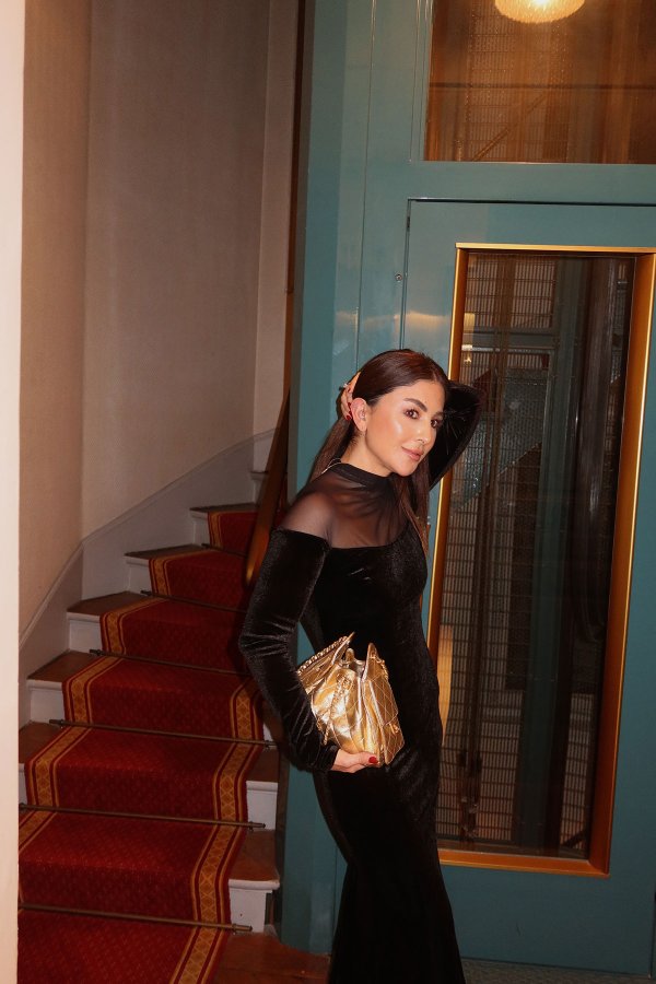 Üst Kısmı Transparan Maxi Elbise