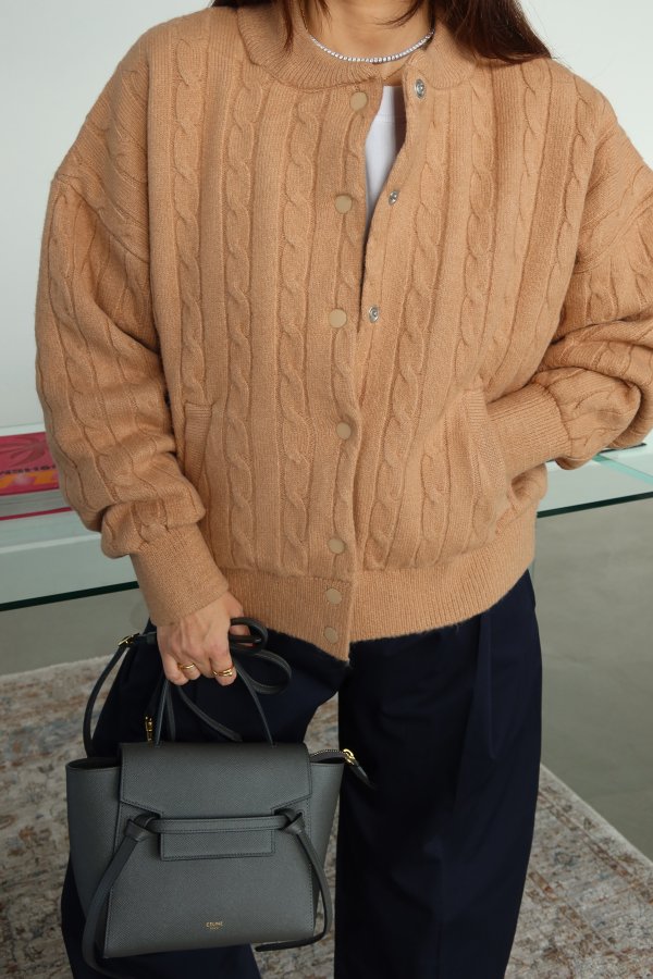 Saç Örgü Çıtçıtlı Yün Hırka