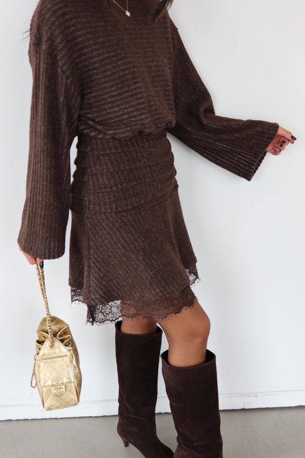 Ece Ucu Dantelli Drapeli Elbise