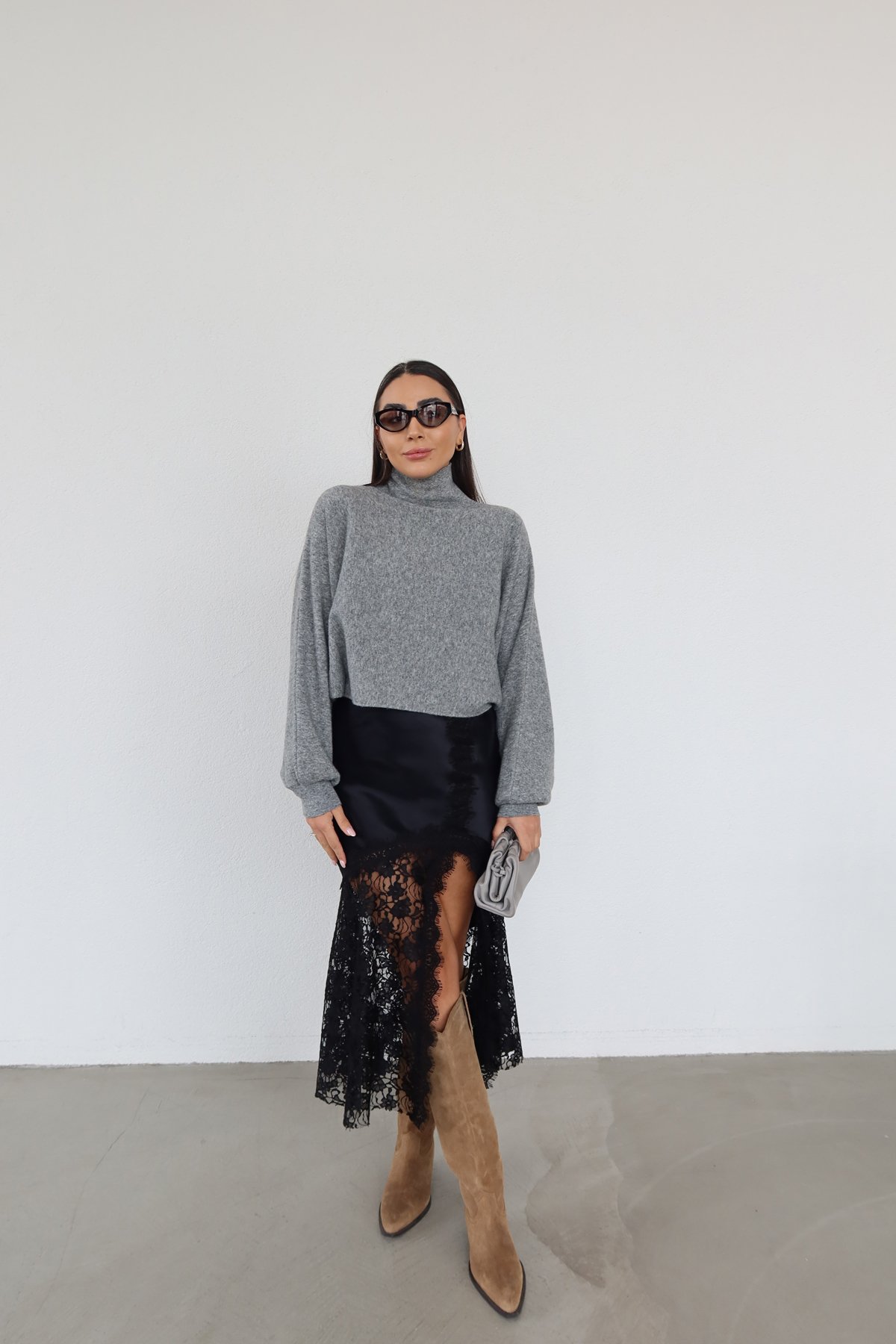 Güpür Ve Dantel İşlemeli Midi Boy Etek