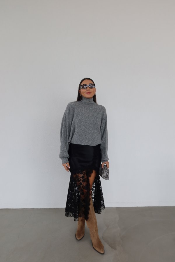 Güpür Ve Dantel İşlemeli Midi Boy Etek